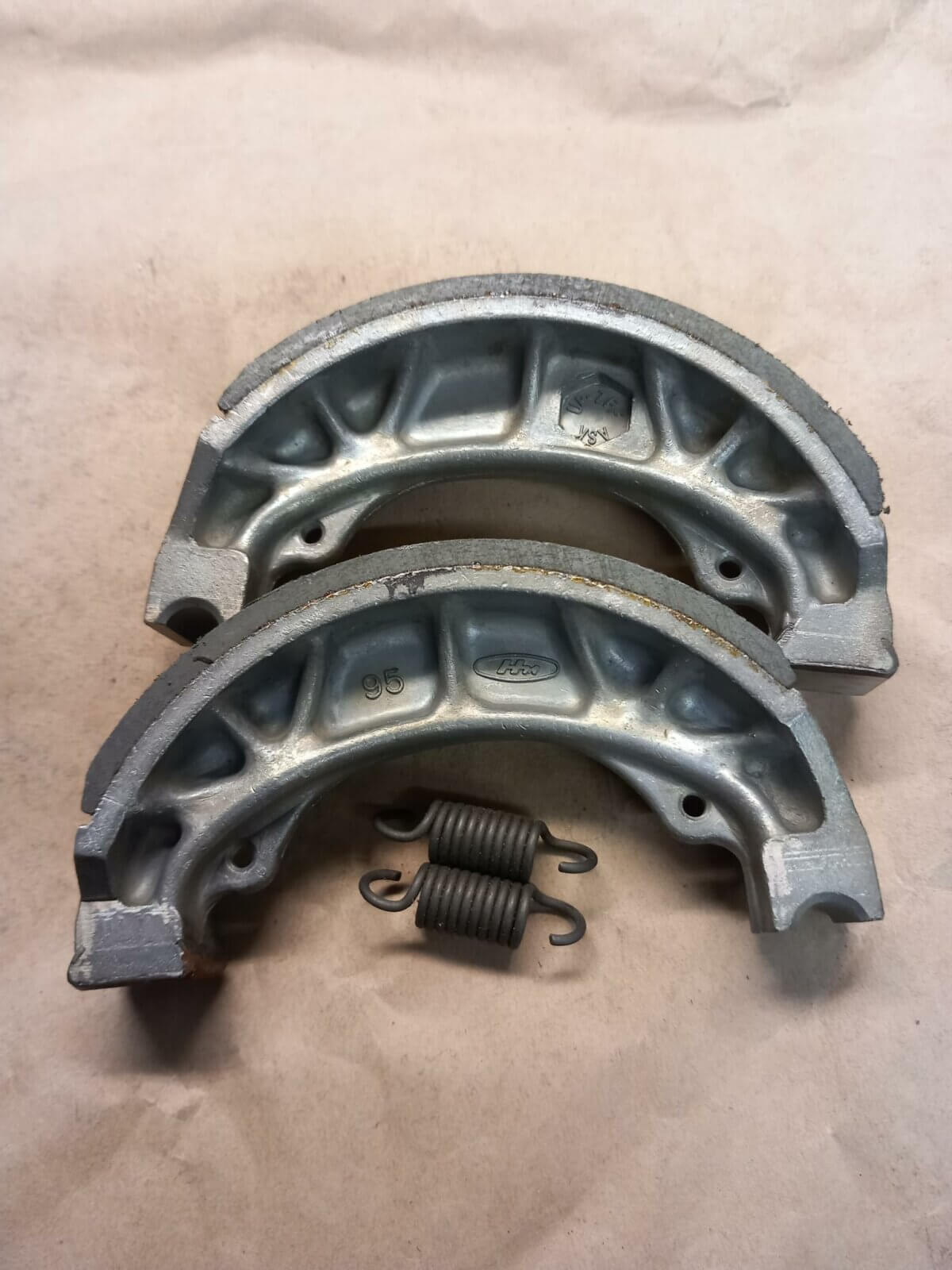 Honda Brake Shoes - Image 1