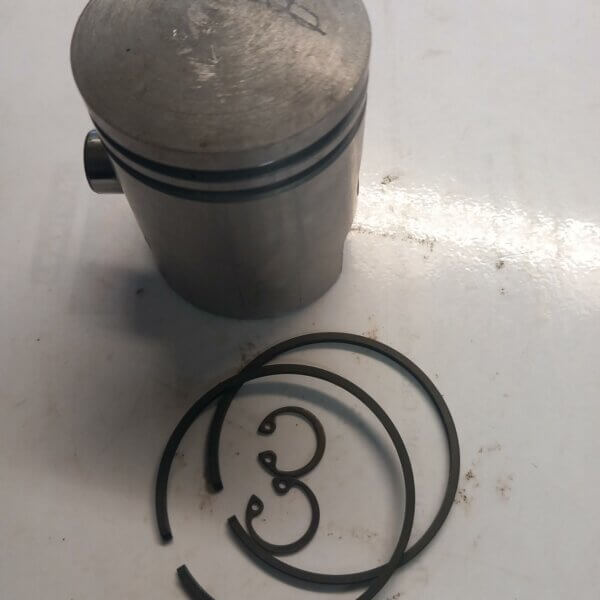 Vespa Piston Assembly