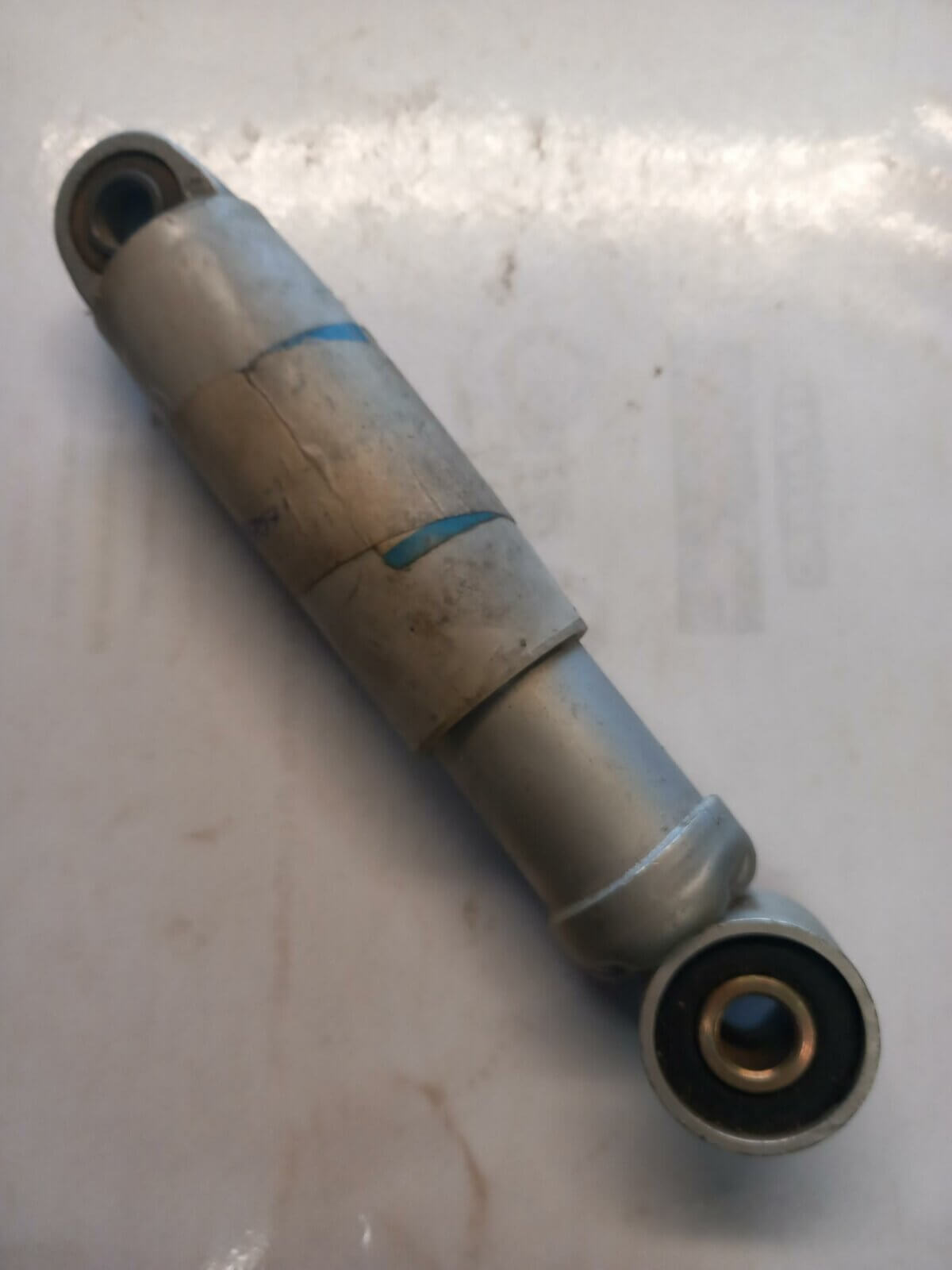 Vespa Shock Absorber - Image 1