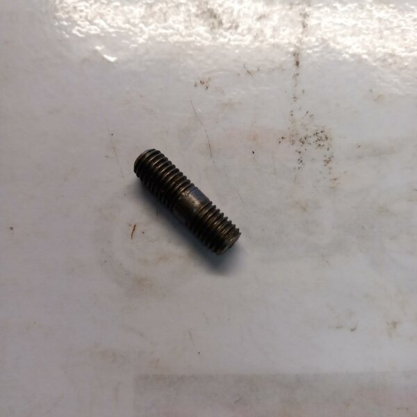 Royal Enfield Stud