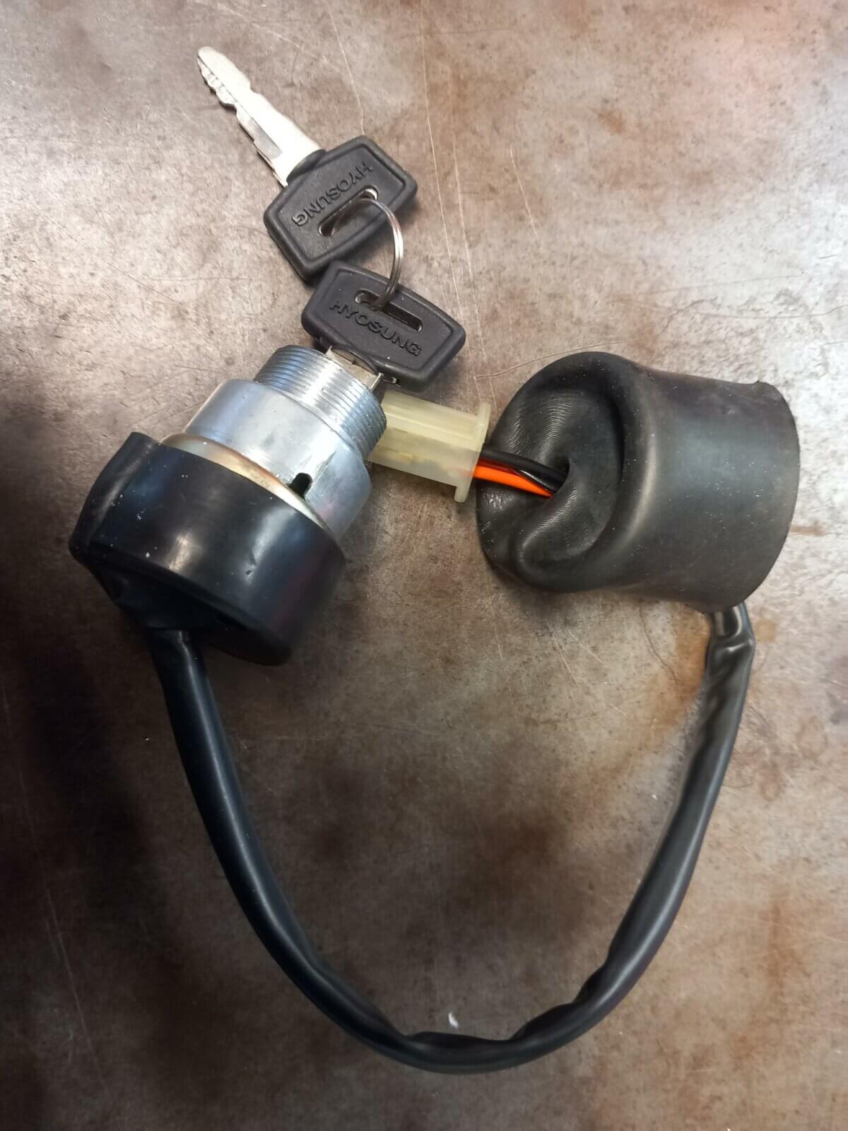 Hyosung Ignition Switch - Image 1