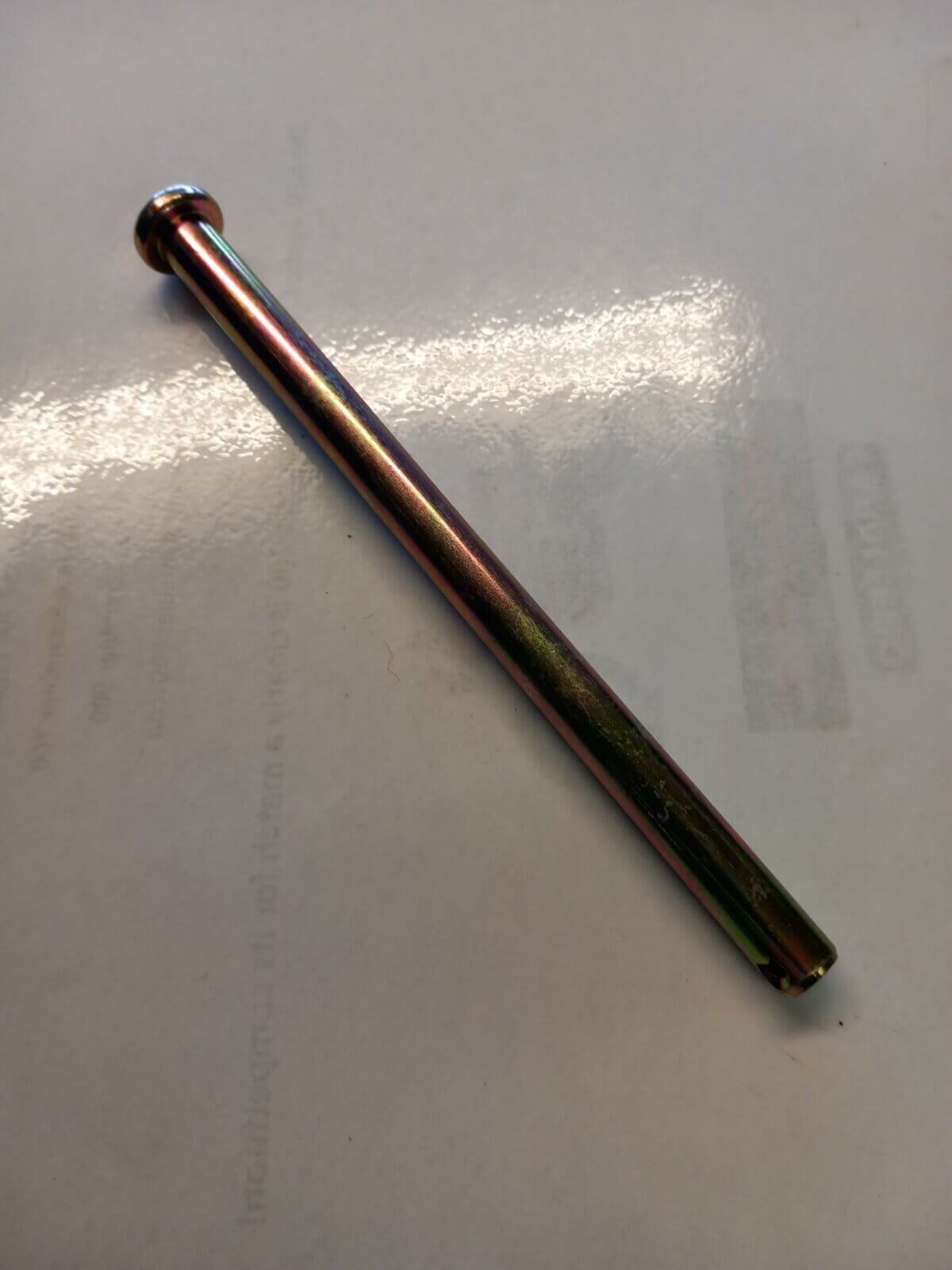 Hyosung Centre Stand Shaft - Image 1