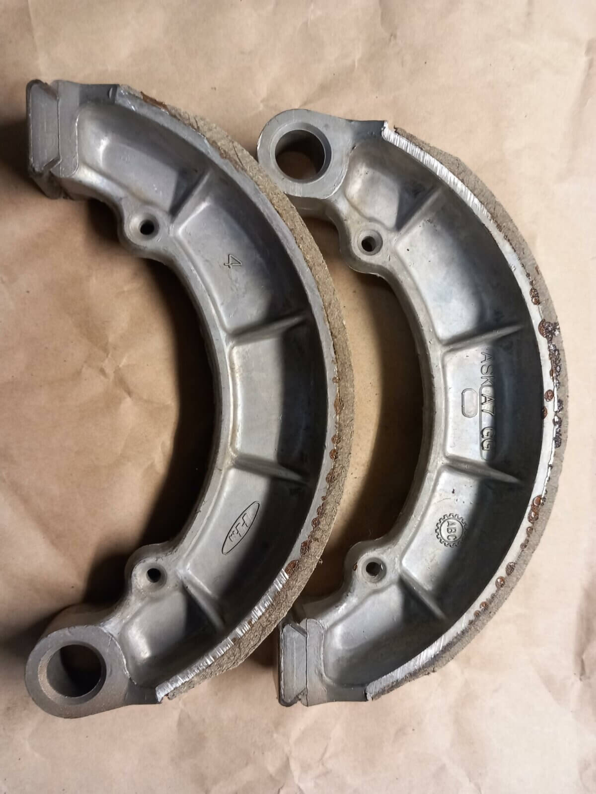 Honda Brake Shoes - Image 1