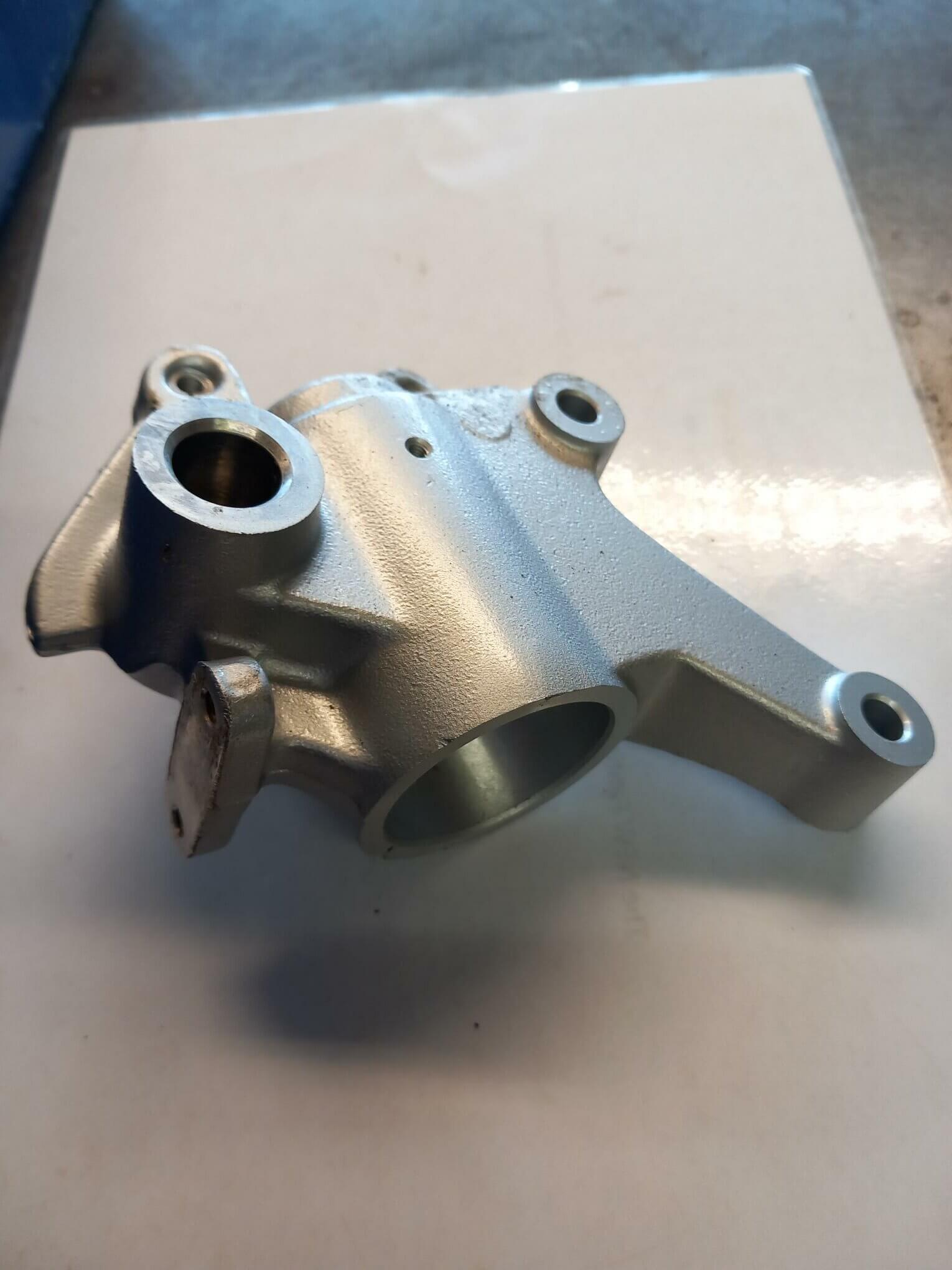 51104hg5800a Hyosung Front Fork Lower Clamp LH - Image 1