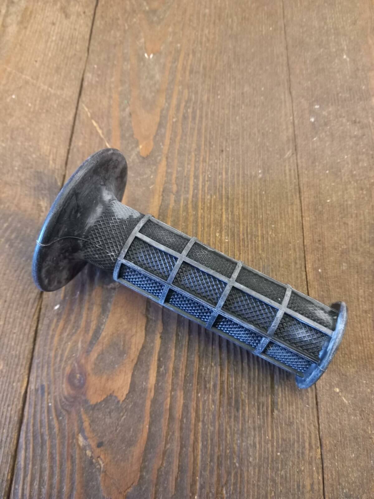 Honda Grip RH - Image 1