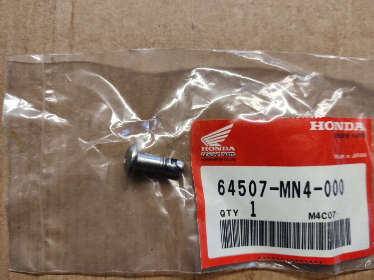 Honda side cover stud - Image 1