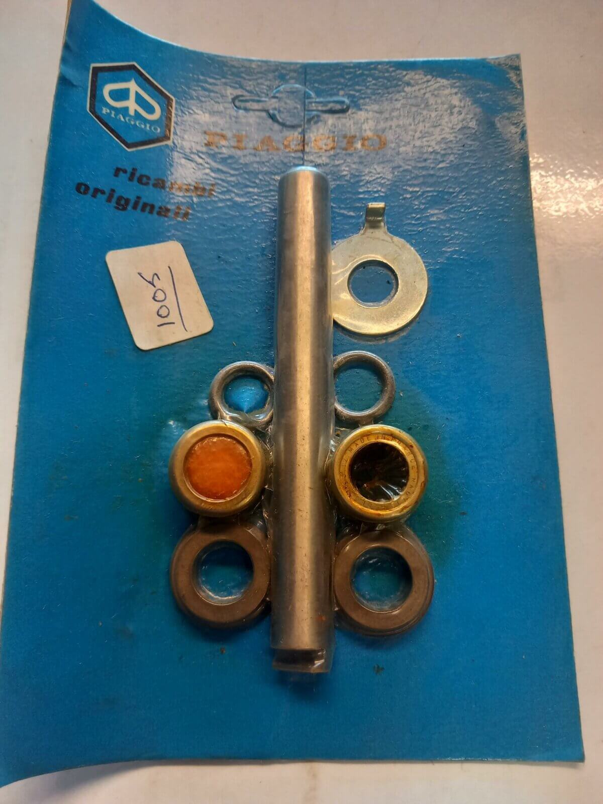 Vespa Front Suspension Pin Kit - Image 1
