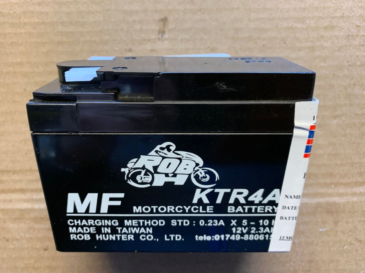 Battery YTR4A - Image 1