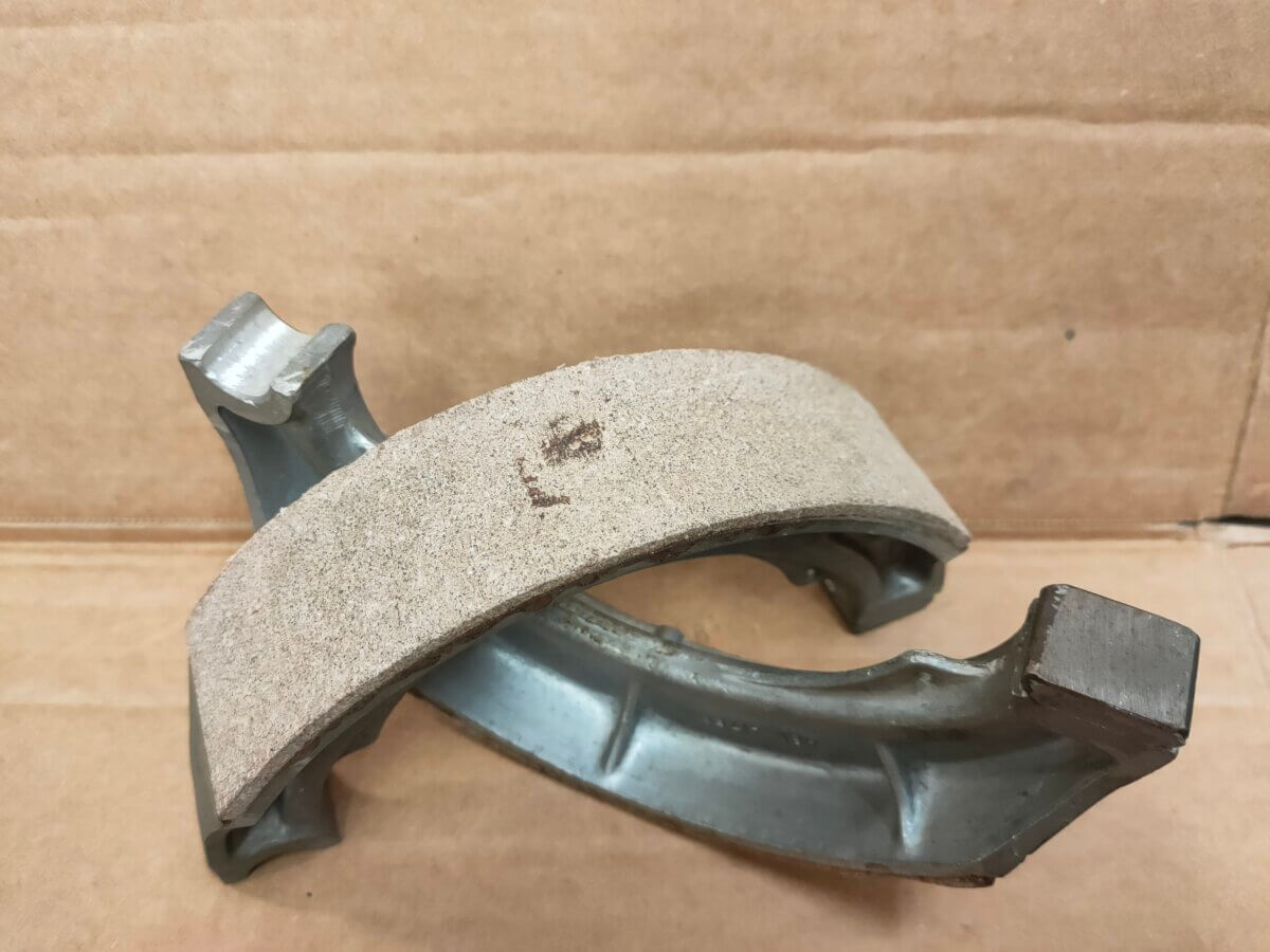 Suzuki Rear Brake Shoes - Image 1