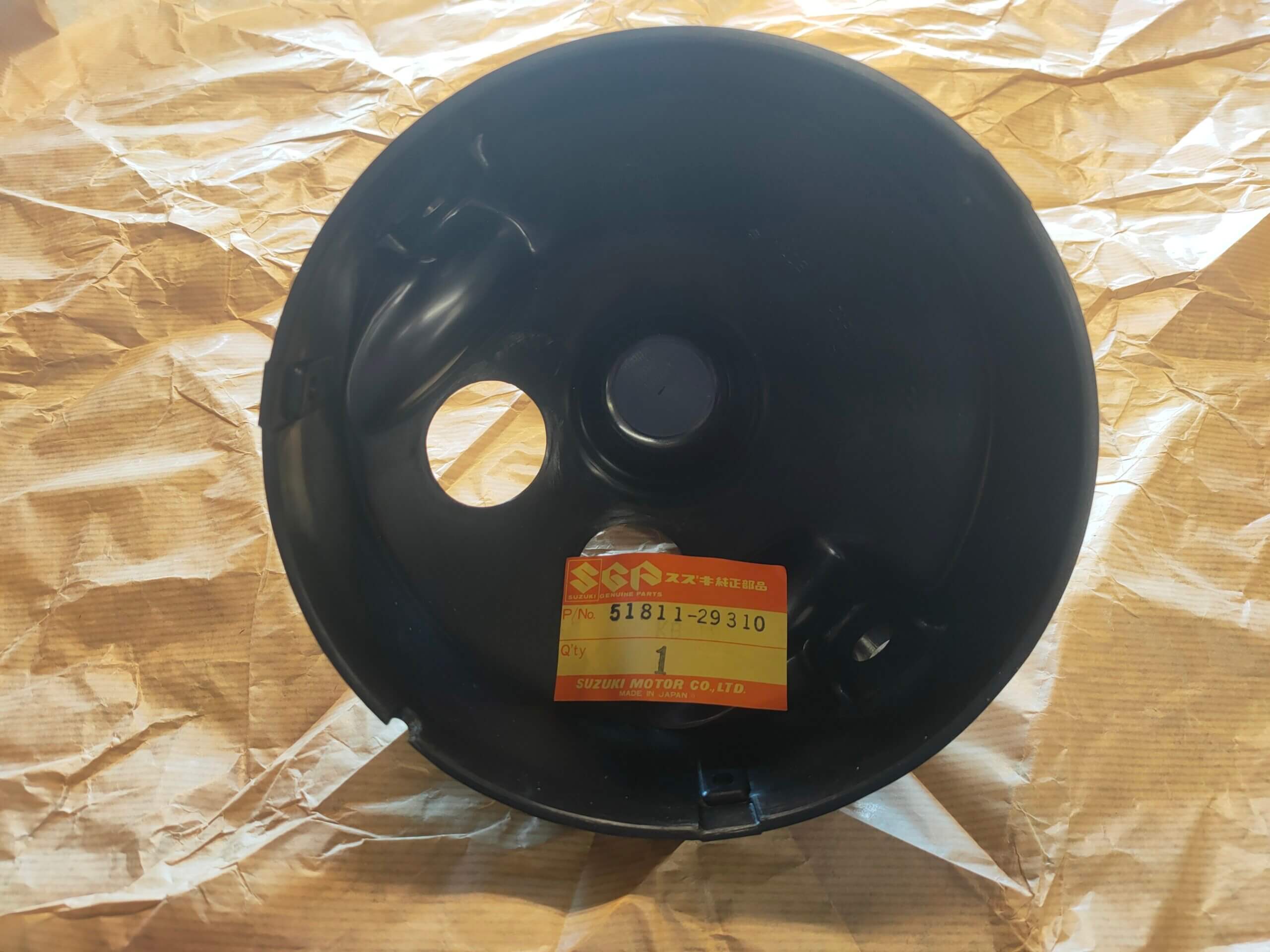 51811-29310 suzuki gp100/125 headlamp bowl - Image 1