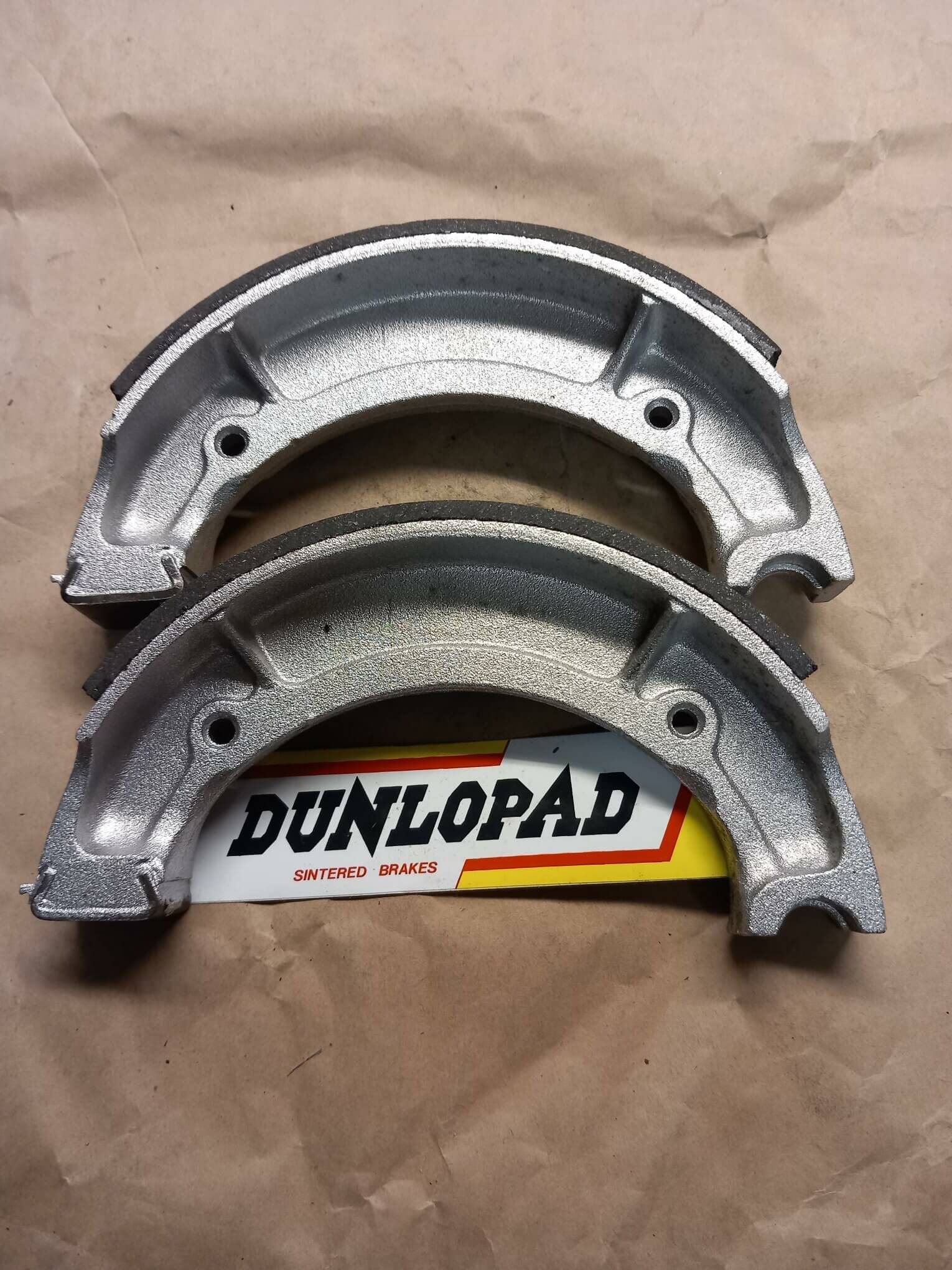 y516 Dunlopad Brake Shoes - Image 1